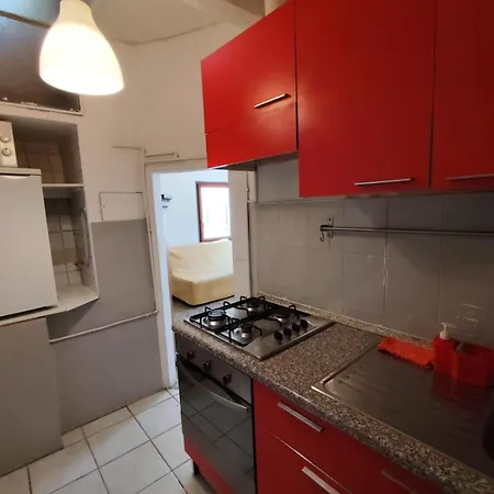 Leone Apartament *