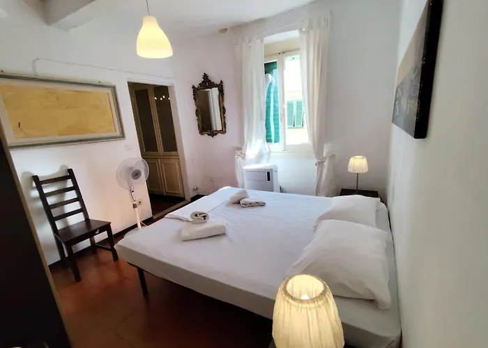 Leone Apartman *